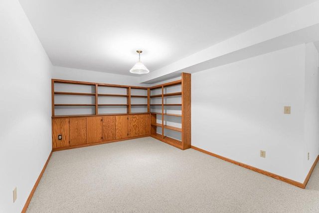 1711 Hillcrest Drive, Baraboo, WI 53913