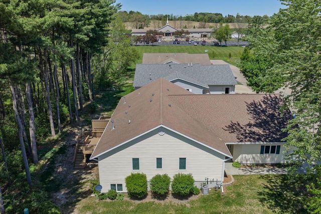1711 Hillcrest Drive, Baraboo, WI 53913