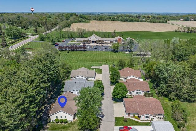 1711 Hillcrest Drive, Baraboo, WI 53913