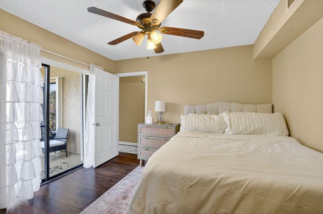 23018 Oxford Place D, Boca Raton, FL 33433