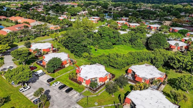 23018 Oxford Place D, Boca Raton, FL 33433