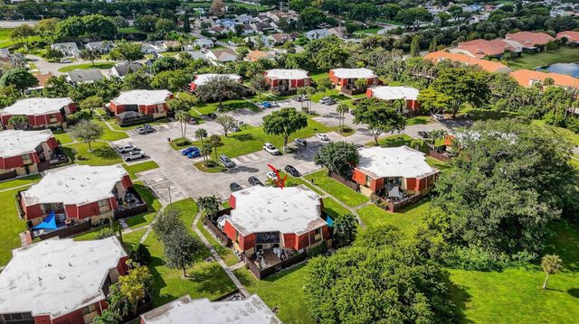 23018 Oxford Place D, Boca Raton, FL 33433