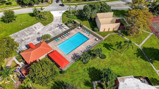 23018 Oxford Place D, Boca Raton, FL 33433