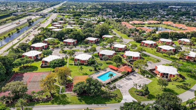 23018 Oxford Place D, Boca Raton, FL 33433