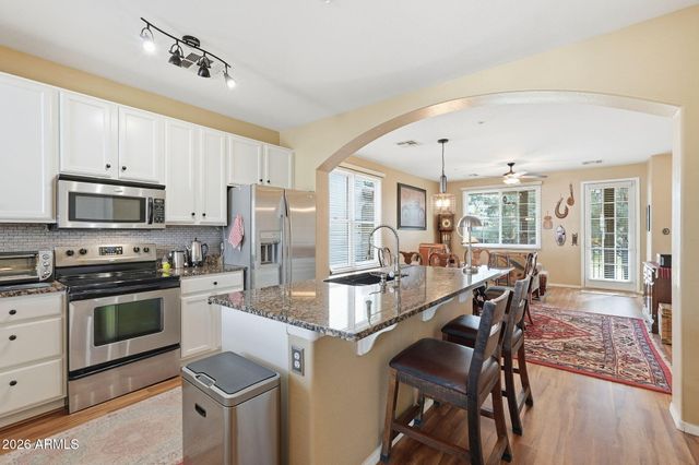 3671 E LESLIE Drive, Gilbert, AZ 85296