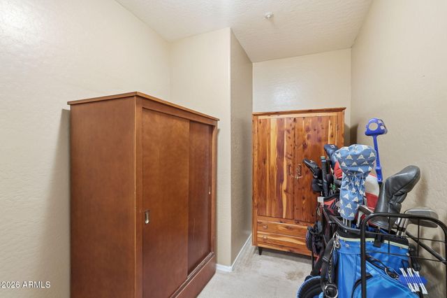 3671 E LESLIE Drive, Gilbert, AZ 85296