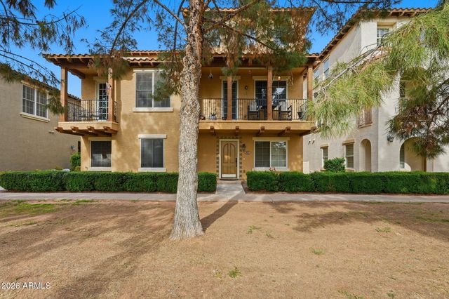 3671 E LESLIE Drive, Gilbert, AZ 85296