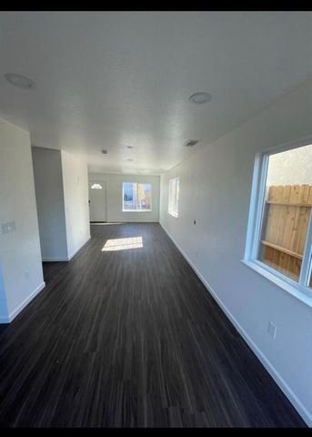 531 Jason Dr, Turlock, CA 95380