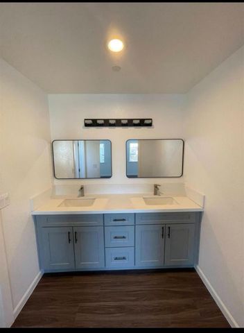 531 Jason Dr, Turlock, CA 95380