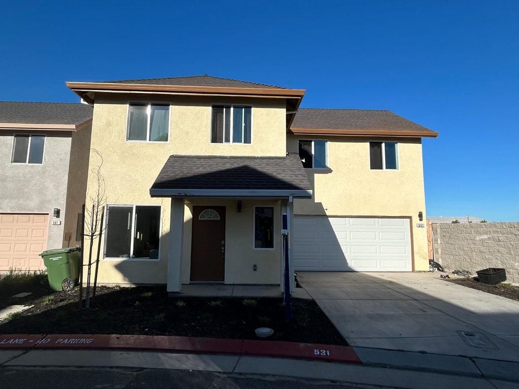 531 Jason Dr, Turlock, CA 95380