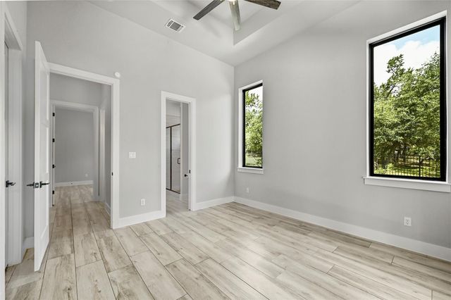 1121 Covered Bridge DR, Driftwood, TX 78619
