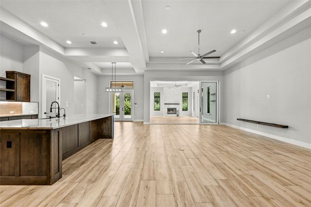 1121 Covered Bridge DR, Driftwood, TX 78619