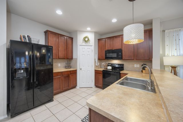 211 Fisherman Trail, Melissa, TX 75454