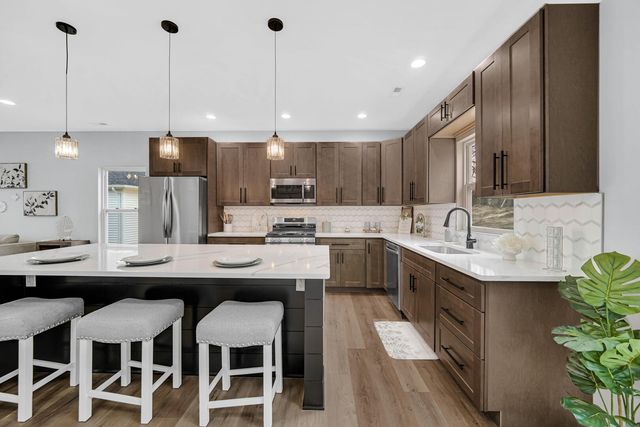 3933 Riverdale Avenue, Lake Station, IN 46405