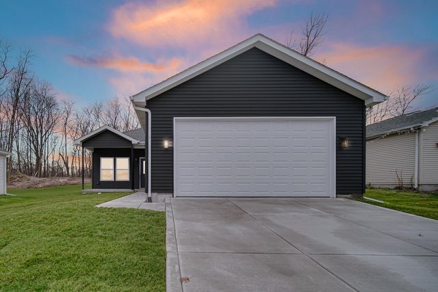 3933 Riverdale Avenue, Lake Station, IN 46405