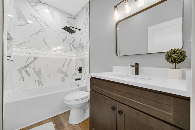 3933 Riverdale Avenue, Lake Station, IN 46405