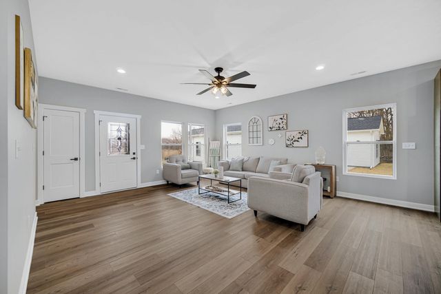 3933 Riverdale Avenue, Lake Station, IN 46405