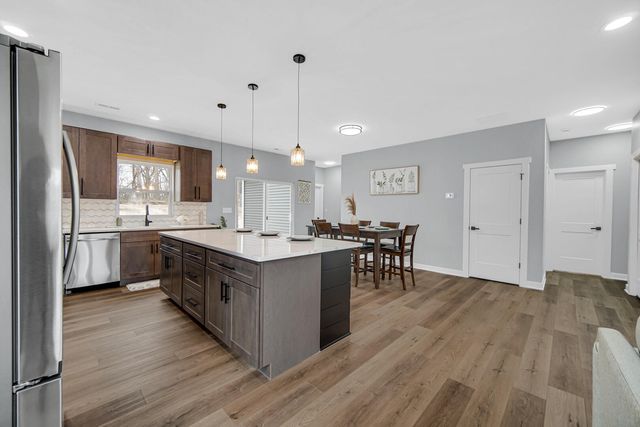 3933 Riverdale Avenue, Lake Station, IN 46405