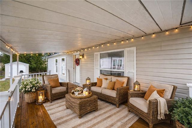 31 Picture Book Park, West Bloomfield, NY 14585