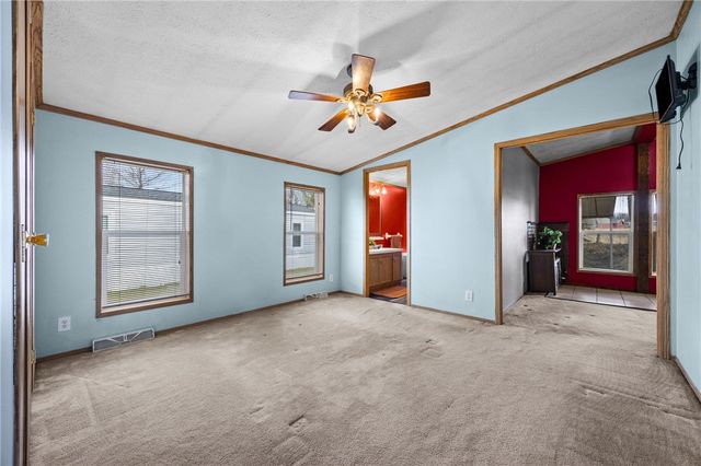 31 Picture Book Park, West Bloomfield, NY 14585