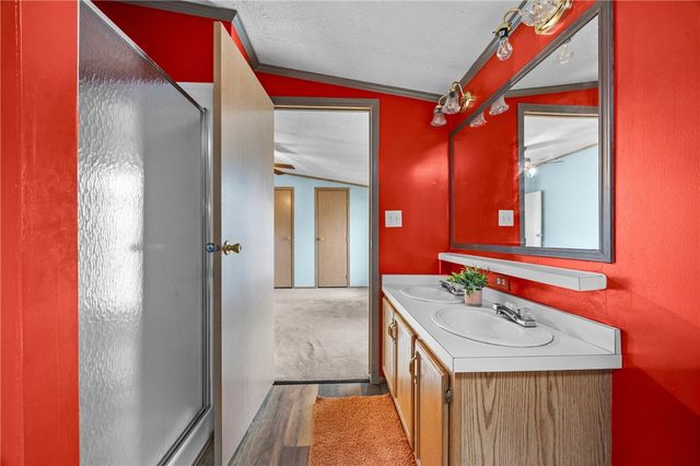 31 Picture Book Park, West Bloomfield, NY 14585