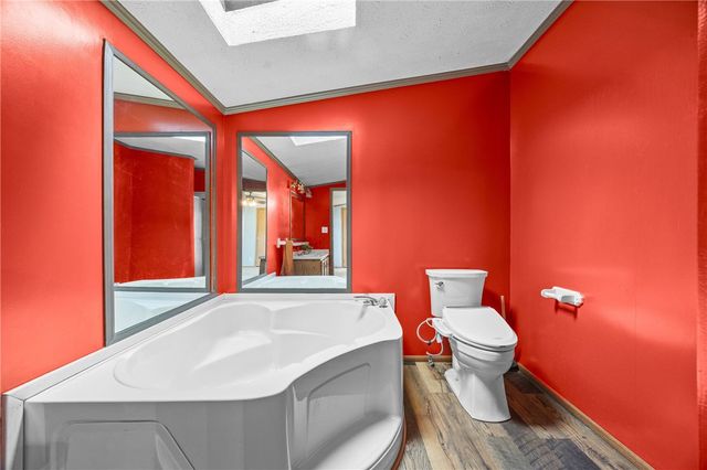 31 Picture Book Park, West Bloomfield, NY 14585