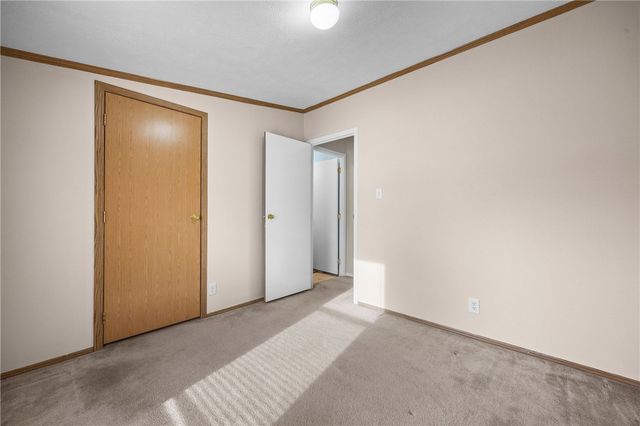 31 Picture Book Park, West Bloomfield, NY 14585