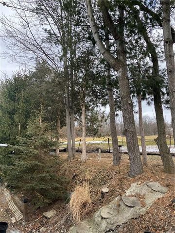 31 Picture Book Park, West Bloomfield, NY 14585