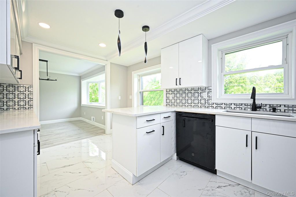 13-15 143rd Street, Whitestone, NY 11357 — photo 4