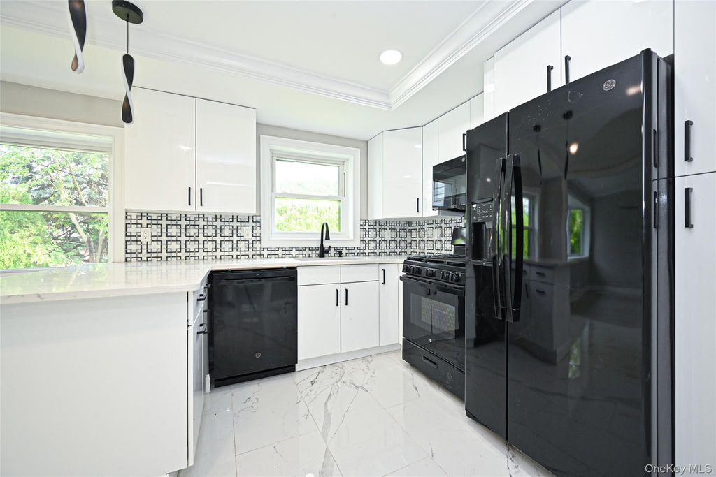13-15 143rd Street, Whitestone, NY 11357 — photo 5