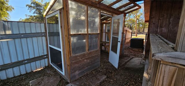 108 Parkside Drive, Brownwood, TX 76801