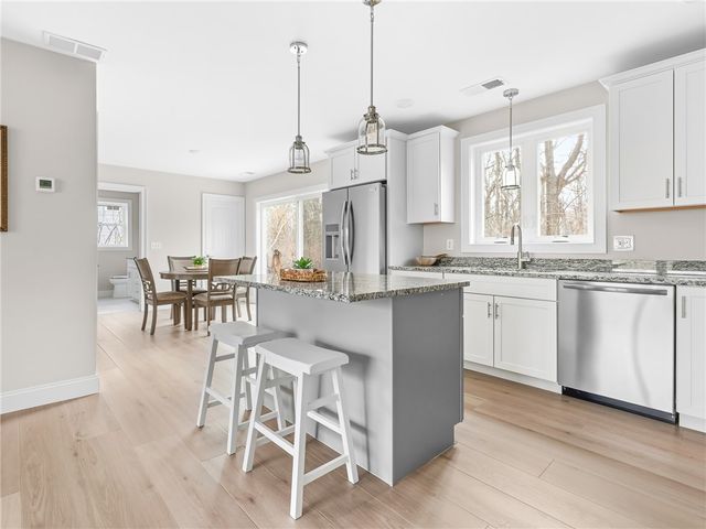 76 Medford Street, Warwick, RI 02889