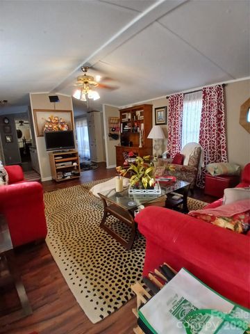 2157 Ross Cauthen Road, Lancaster, SC 29720