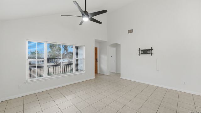 1361 Bob White, Spring Branch, TX 78070