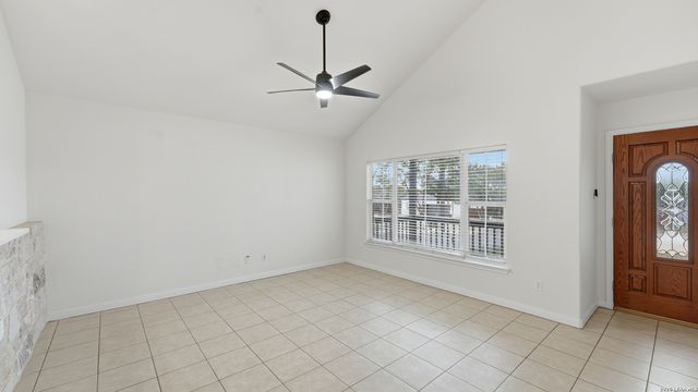 1361 Bob White, Spring Branch, TX 78070