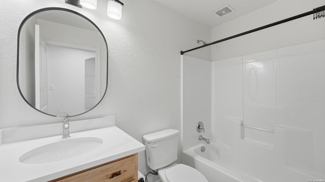 1361 Bob White, Spring Branch, TX 78070