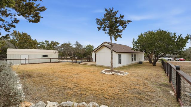 1361 Bob White, Spring Branch, TX 78070