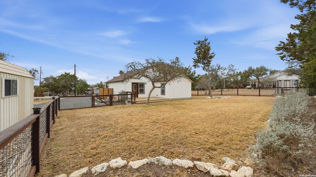 1361 Bob White, Spring Branch, TX 78070