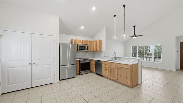 1361 Bob White, Spring Branch, TX 78070