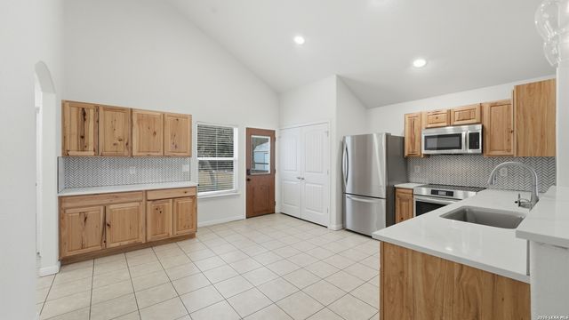 1361 Bob White, Spring Branch, TX 78070