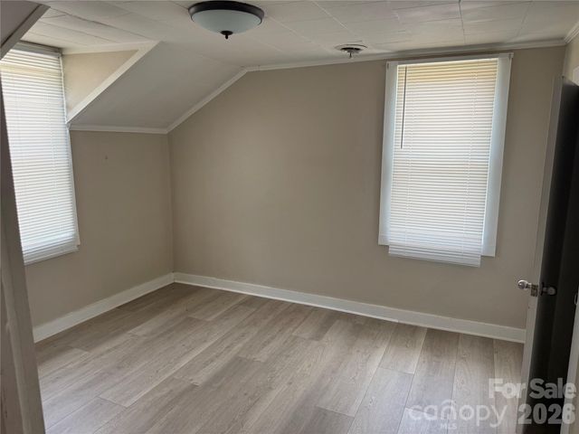 808 Harrisburg Drive SW, Lenoir, NC 28645