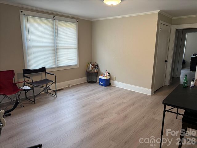 808 Harrisburg Drive SW, Lenoir, NC 28645
