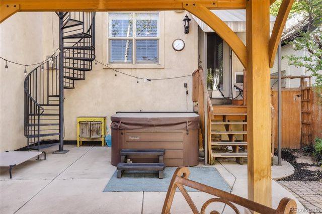 2527 Tremont Place, Denver, CO 80205