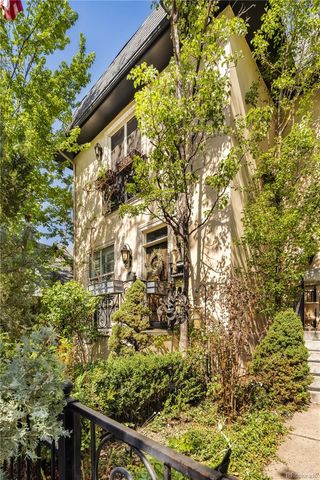 2527 Tremont Place, Denver, CO 80205
