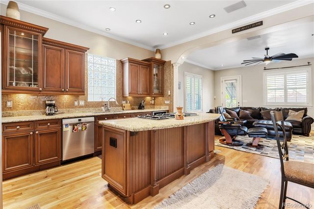 2527 Tremont Place, Denver, CO 80205