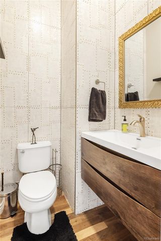 2527 Tremont Place, Denver, CO 80205