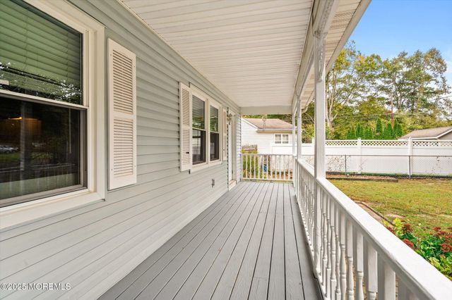 2 Honeybee Drive, New Egypt, NJ 08533