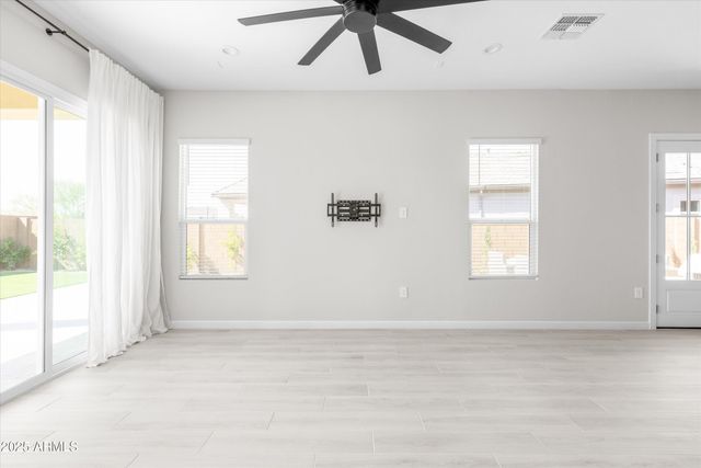 21425 N 59TH Street, Phoenix, AZ 85054