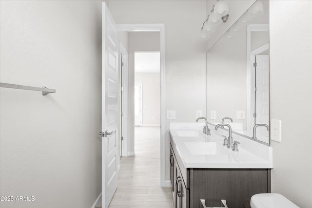 21425 N 59TH Street, Phoenix, AZ 85054