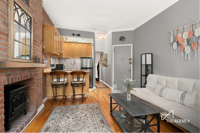 227 E 87th St Apt 3B, New York City, NY 10128